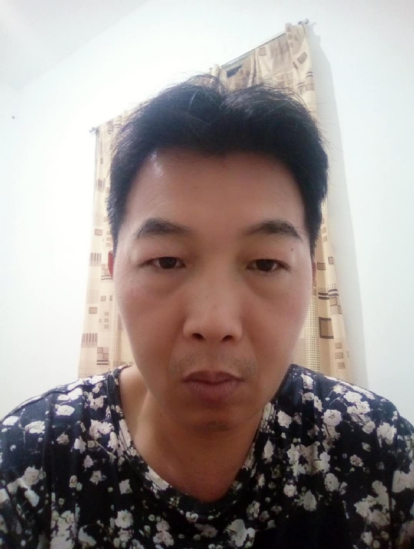 繁华哀伤的第一张照片--浦城征婚网