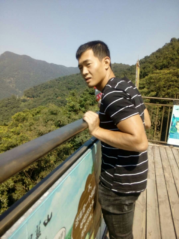 小卢的第一张照片--浦城征婚网