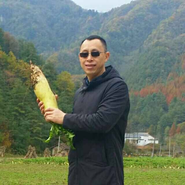 墨迹男的第一张照片--浦城征婚网