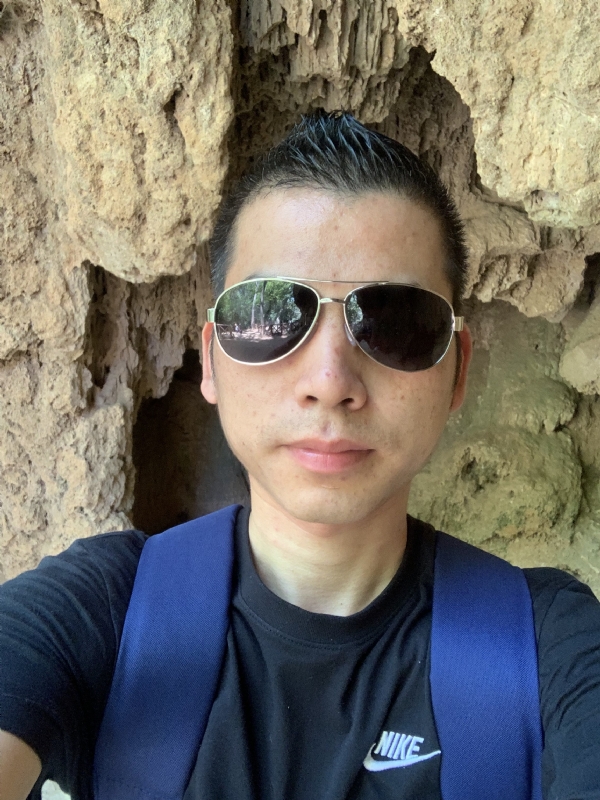 高兴的第一张照片--浦城征婚网