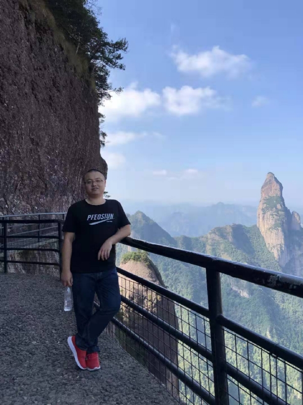 不杵于物的第一张照片--浦城征婚网