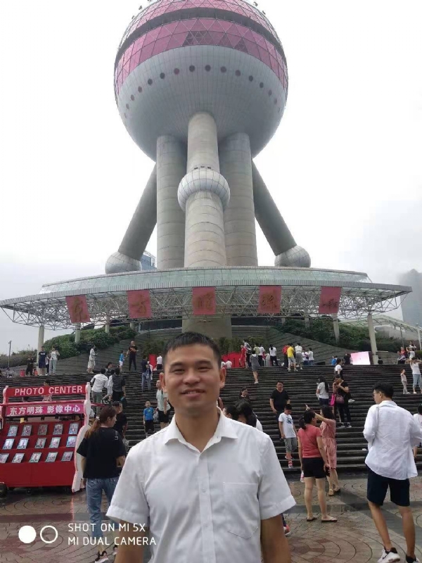 小猫吃老鼠的第一张照片--浦城征婚网