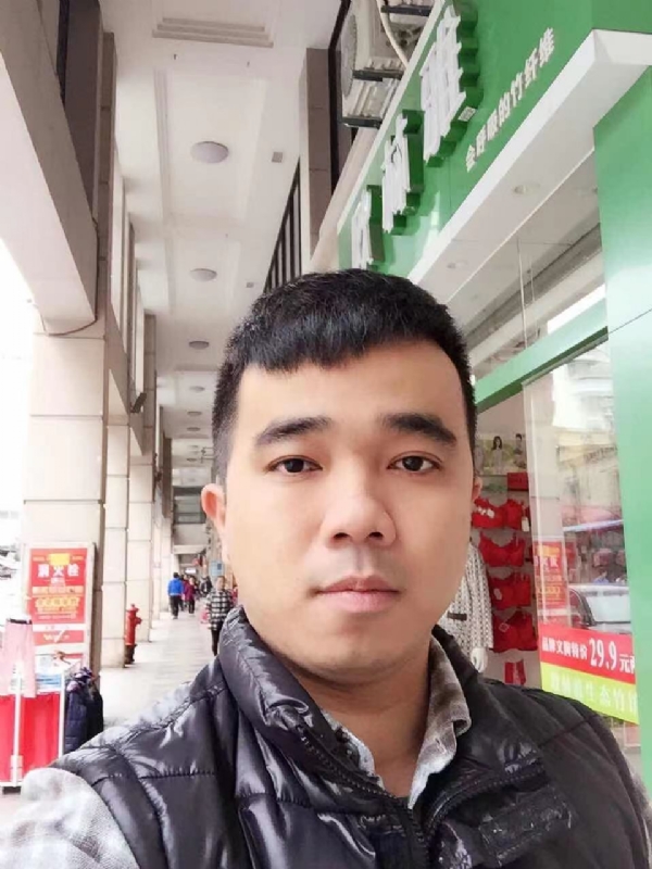 小小怪兽的第一张照片--浦城征婚网