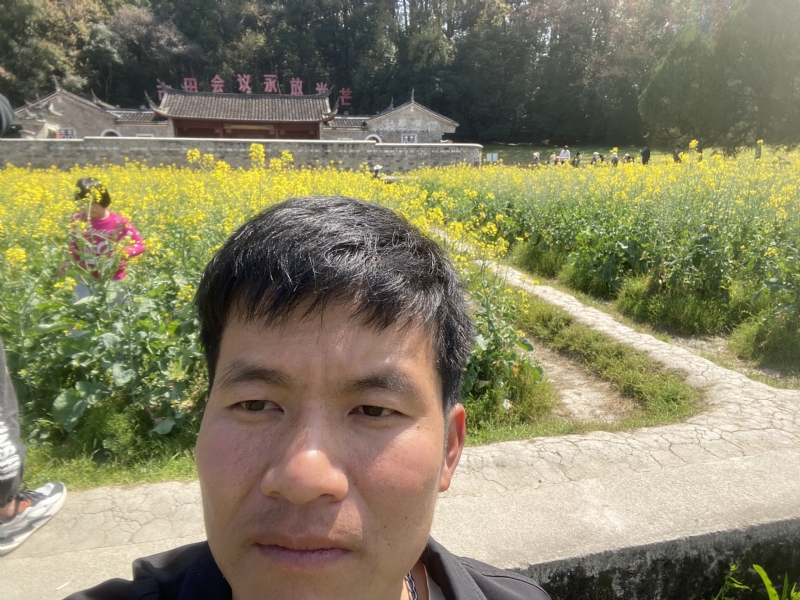 开心的第一张照片--浦城征婚网