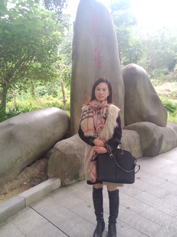 E欣的第一张照片--浦城征婚网