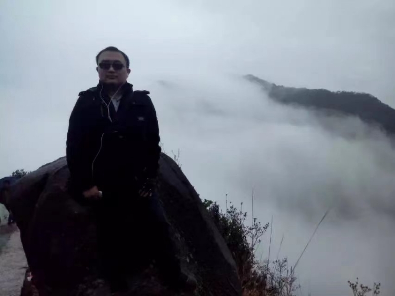 如影随形的第三张照片--浦城征婚网