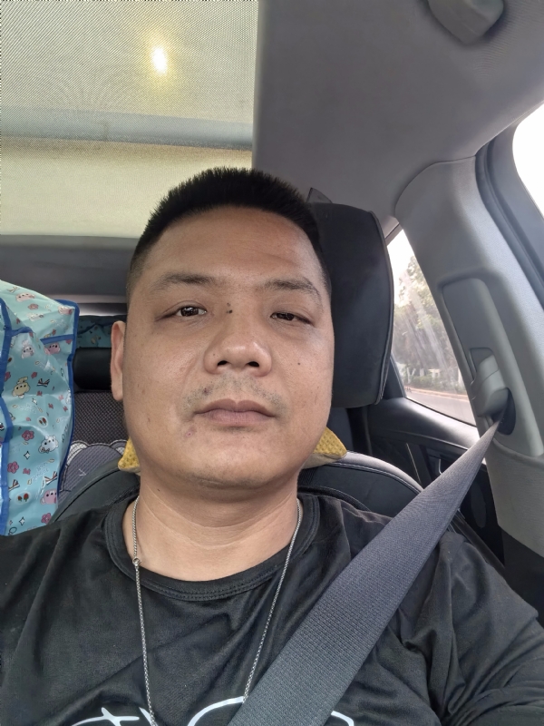 卖电池的大叔的第一张照片--浦城征婚网